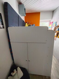 Vyvýšená postel s úložným prostorem - 4