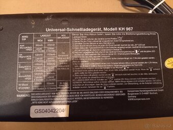 Univerzální nabíječka baterií Tronic KH 967 - 4