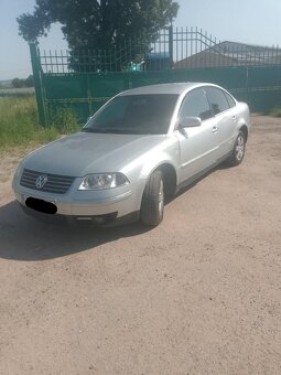 Volkswagen Passat - 4