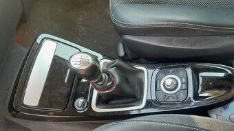 Renault Espace Grand 2,0 dci 127kw 7 míst - 4