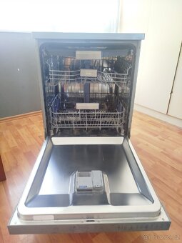 Myčka nádobí Beko DFN28430X - 4