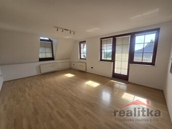 Pronájem velkého bytu 120 m2, 3+kk v RD, Opava, ul. Slovensk - 4