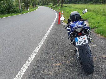 Yamaha R1 2004 - 4