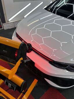 Volkswagen Golf VIII GTI Clubsport 221kW, DPH - 4