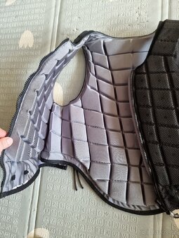 Bezpečnostní vesta Champion Titanium dospělá M - 4