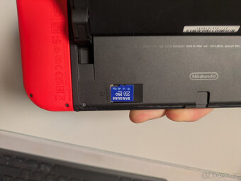 Nintendo switch OLED - konzole s příslušenstvím - 4