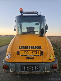 Prodám kolový nakladač Liebher L 506 C - 4