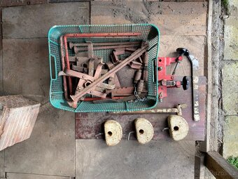 Tera s příslušenstvím - 4