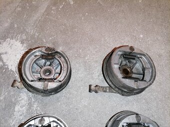 Přední brzdové bubny - Babetta 207 - 4