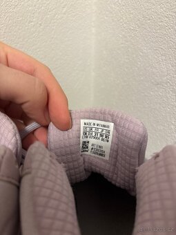 Dívčí tenisky Adidas Hoops vel. 31 - 4
