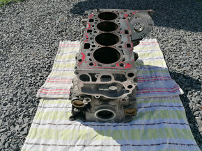 BMW 2,0D B47 blok motoru - 4