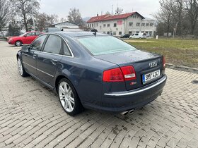 Audi S8 5,2i V10 1. Majitel, velký servis 331kW - 4