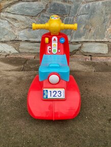 Odrážedlo Fisher-Price mluvící a učící motorka - 4