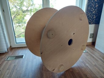 Kulatý stolek průměr 75cm - 4