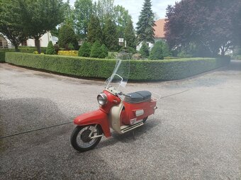 Skútr Tatra 125 - 4