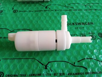 čerpadlo ostřikovače světel Škoda Felicia 6U0955681 , 1H0955 - 4