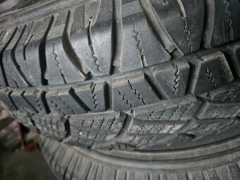 Prodam plechove disky na dedender s pneu 235/85 R16 - 4