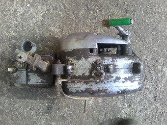Jawa 50 Pionýr - motor,brzdy,kola,nádrže a vzduchový filtr - 4
