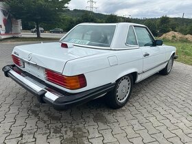 Mercedes-Benz SL 560 - 4
