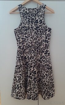 Šaty se zvířecím vzorem H&M - 4