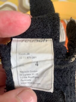 Brankařské rukavice na fotbal REUSCH - dětské - 4