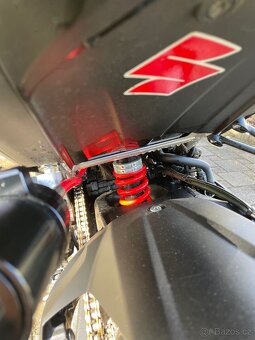 Suzuki GSXS 1000 Yoshimura - 4