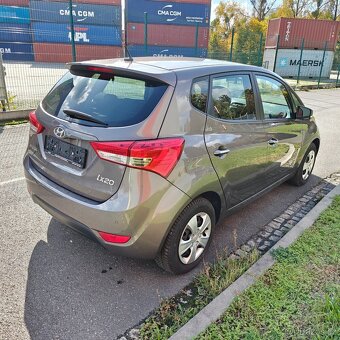 Hyundai ix20 1.6i automat 62.tis.km Švýcarsko ročník 1942 - 4