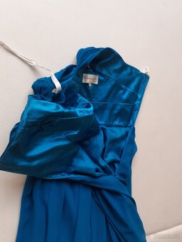 Prodám dámské společenské, plesové šaty - velikost M - 4