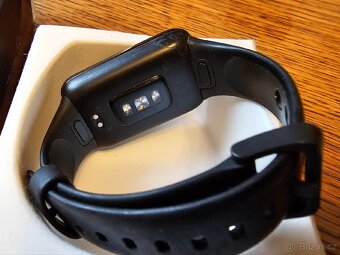 Prodám nevyužité XIAOMI Smart Band 7 Pro - 4
