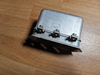1512 Rele Magneton PAL 300W 12V 26A Škoda 1000 MB - 4