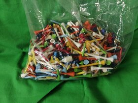 650 týček plus doplňky na golf - 4