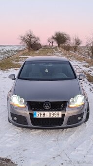 VW Golf V gti - 4