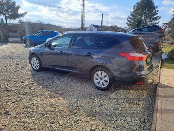 Ford Focus combi 1.6 Ti-VCT 92kW serviska - 4