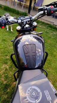 Triumph Speed 400 - 4