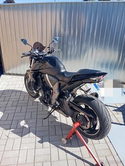 Honda CB 1000r - 4