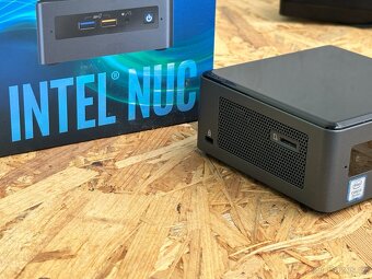 Intel NUC ( i5 8.GEN / Iris Plus 655 / M.2 / DDR4 / USB-C ) - 4