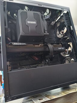 Ryzen 7 5800X3D + RX 7800XT - 4