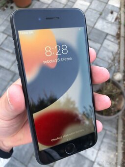 iPhone 7 32Gb...opotřebený stav...100% baterie - 4