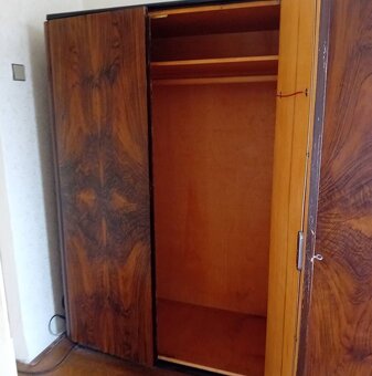 TOALETKA ZE STARÉ LOŽNICE+SKŘÍNĚ - 4