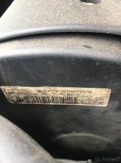 VW Passat 1,6i b5, kód motoru AHL náhradní dily - 4