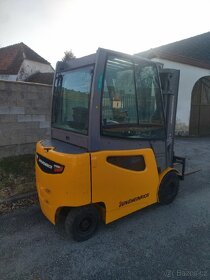 VZV Jungheinrich EFG 425 - 4