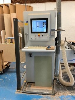 CNC obráběcí centrum WEEKE Venture 2 - 4