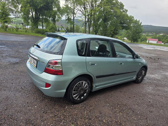 Honda CIVIC 1,4 - 4