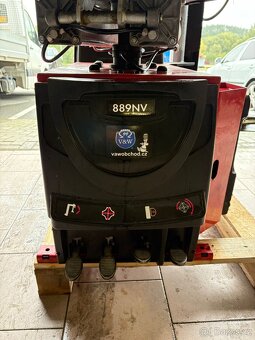 Vybavení pneuservisu - 4