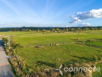 Prodej stavebního pozemku 977 m2 ve Svojeticích - 4