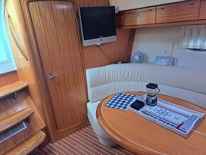 Motorová kajutová loď Bavaria 35 Sport - 4