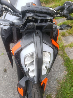 KTM DUKE 790 - 4