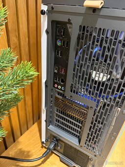 Herní PC – AMD Ryzen 9600X, RTX 5070, 32 GB RAM, 1TB SSD 🎁 - 4
