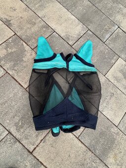 Více věcí na koně - 4