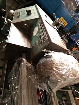 Soustruh TOS SU40/2000 - 4